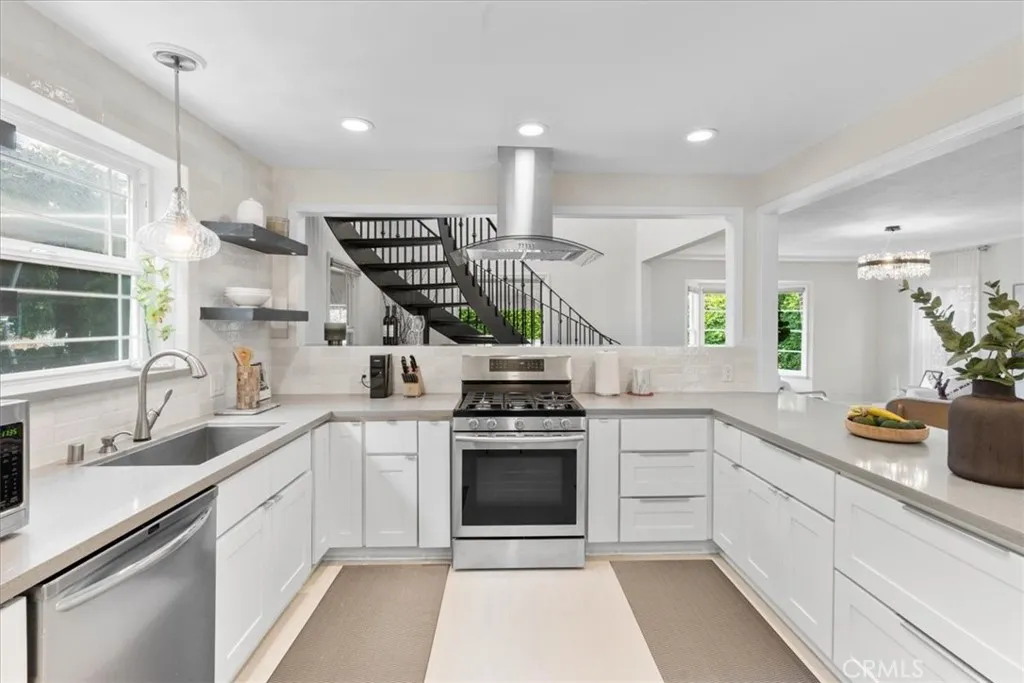 2116 S Cloverdale, Los Angeles, CA 90016 - Photo 5 of 45, Los Angeles, CA