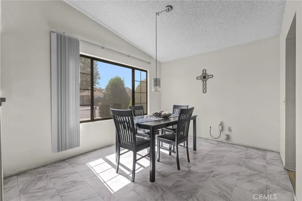 811 Alondra Drive, Hemet, CA 92545 - Photo 4 of 39, Hemet, CA