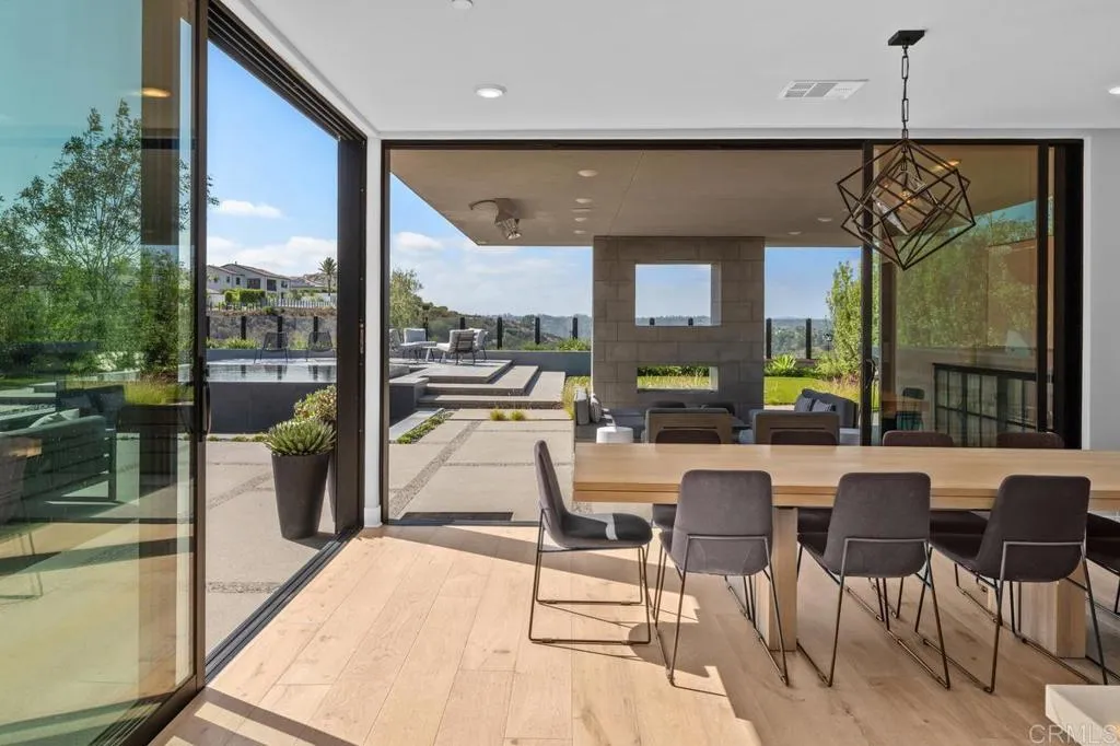 https://cdn.realtyfeed.com/cdn/127/306760463/162345e8040a6e03e553a2cae7d400b6.webp