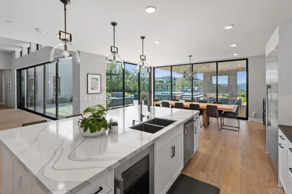 https://cdn.realtyfeed.com/cdn/127/306760463/49a5266d58f61bf40bf3a644f4f5a123.webp