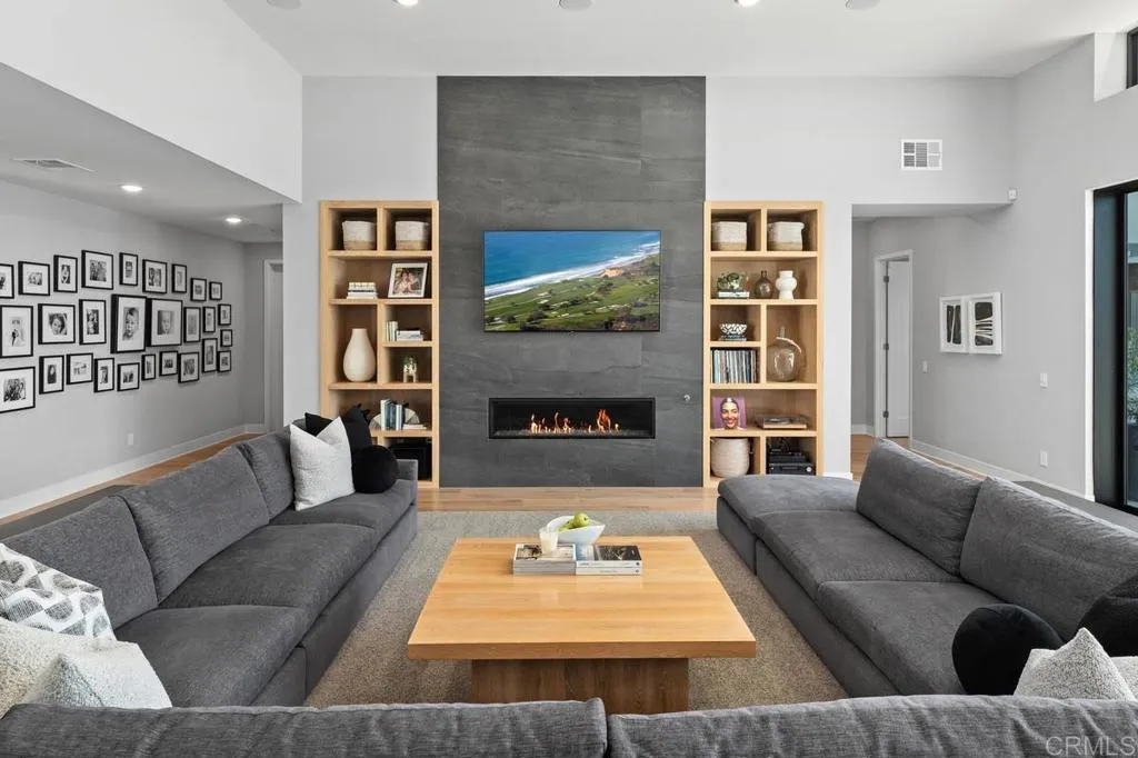 https://cdn.realtyfeed.com/cdn/127/306760463/b9d6551235030fb895892ad6cdad2c41.webp