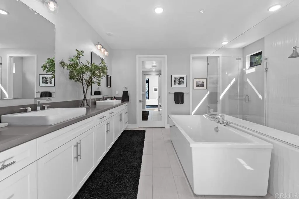 https://cdn.realtyfeed.com/cdn/127/306760463/ba98a989eba3682c69a8f8d566658b81.webp