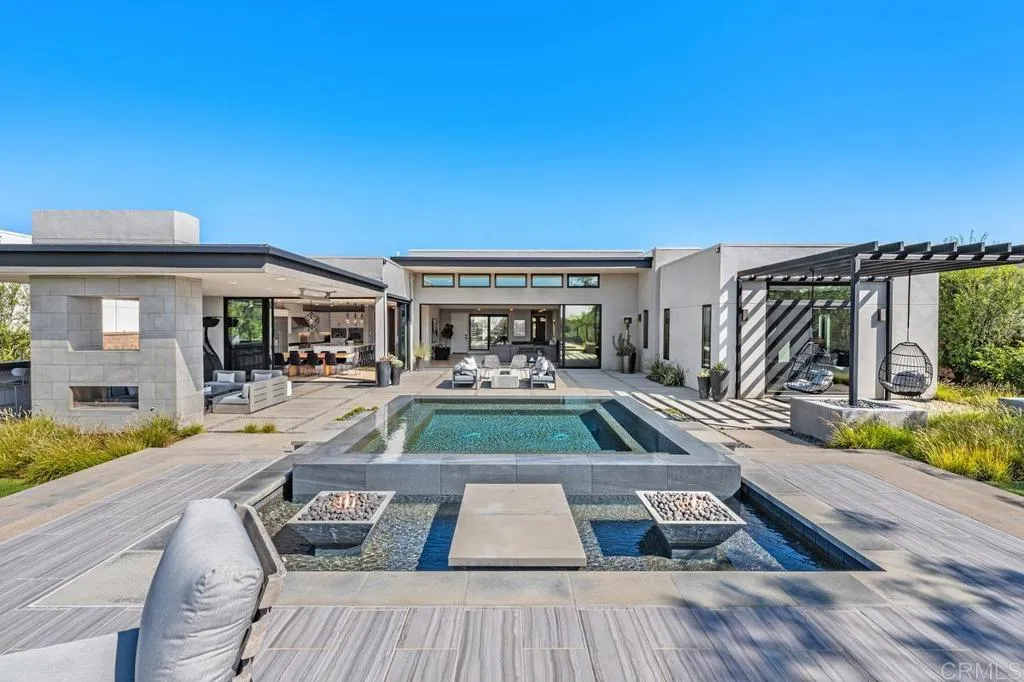https://cdn.realtyfeed.com/cdn/127/306760463/d9a72d13be358044a82ed5b3351ca2b3.webp