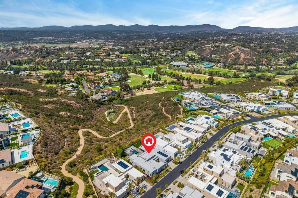 https://cdn.realtyfeed.com/cdn/127/306760463/e66cab822f61d5ac7aa8b544a420256d.webp