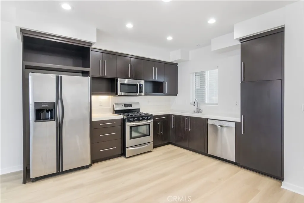 13045 Pacific Promenade Unit 303, Playa Vista, CA 90094 - Photo 3 of 28, Playa Vista, CA