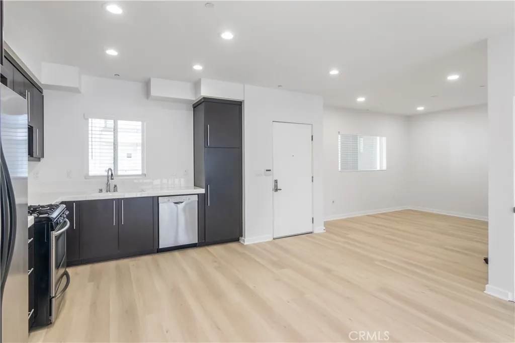 13045 Pacific Promenade Unit 303, Playa Vista, CA 90094 - Photo 2 of 28, Playa Vista, CA