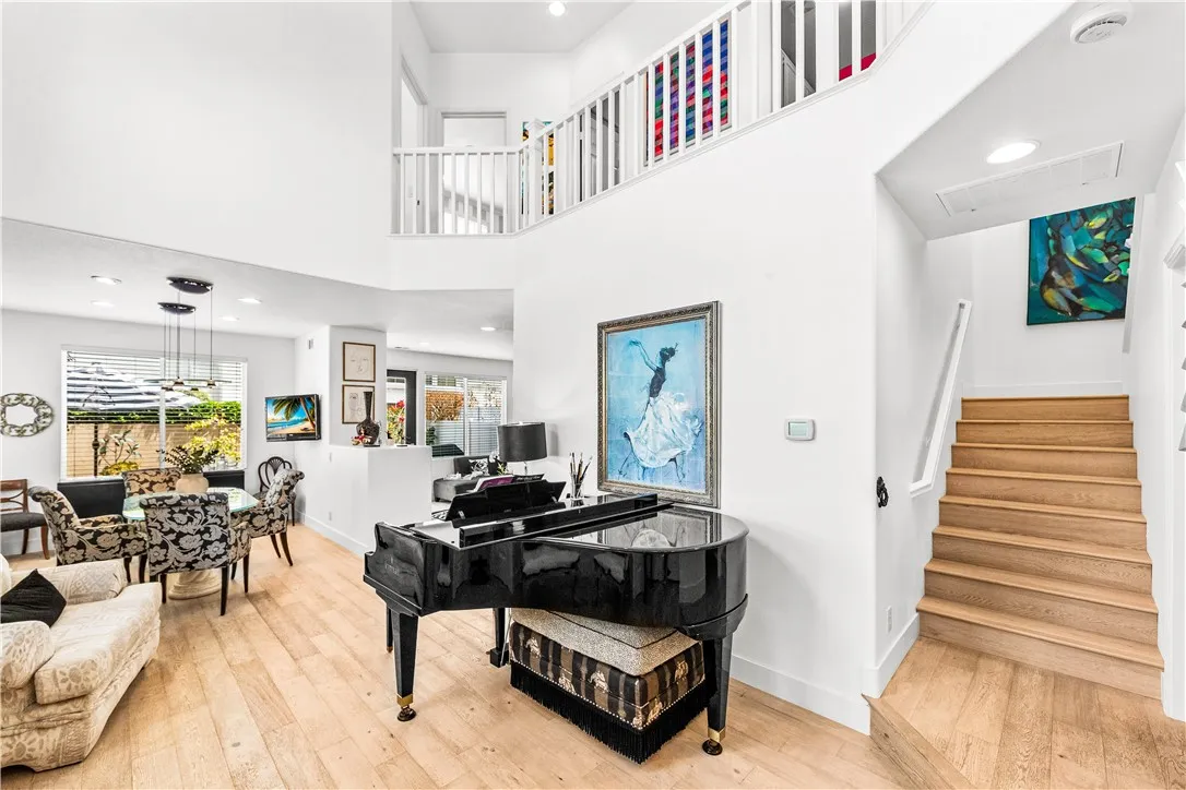 7651 Park Field Circle, Huntington Beach, CA 92648 - Photo 5 of 57, Huntington Beach, CA