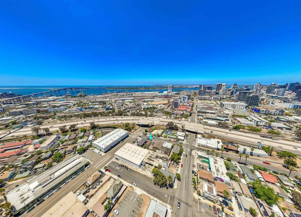 https://cdn.realtyfeed.com/cdn/127/306760537/a1958b13a52294911a33f2d16c613ba3.webp