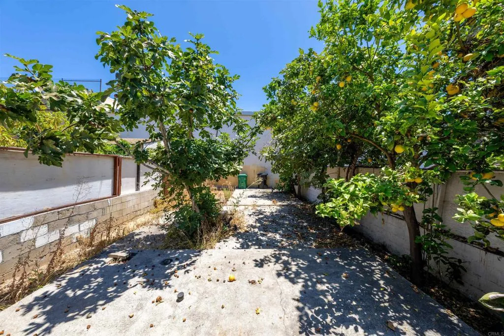 https://cdn.realtyfeed.com/cdn/127/306760537/afc772b2404108e30c16da5b615569a6.webp