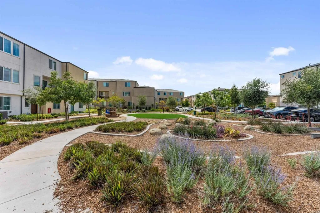 Photo #37: PTP2605083 Listing: Photo #37