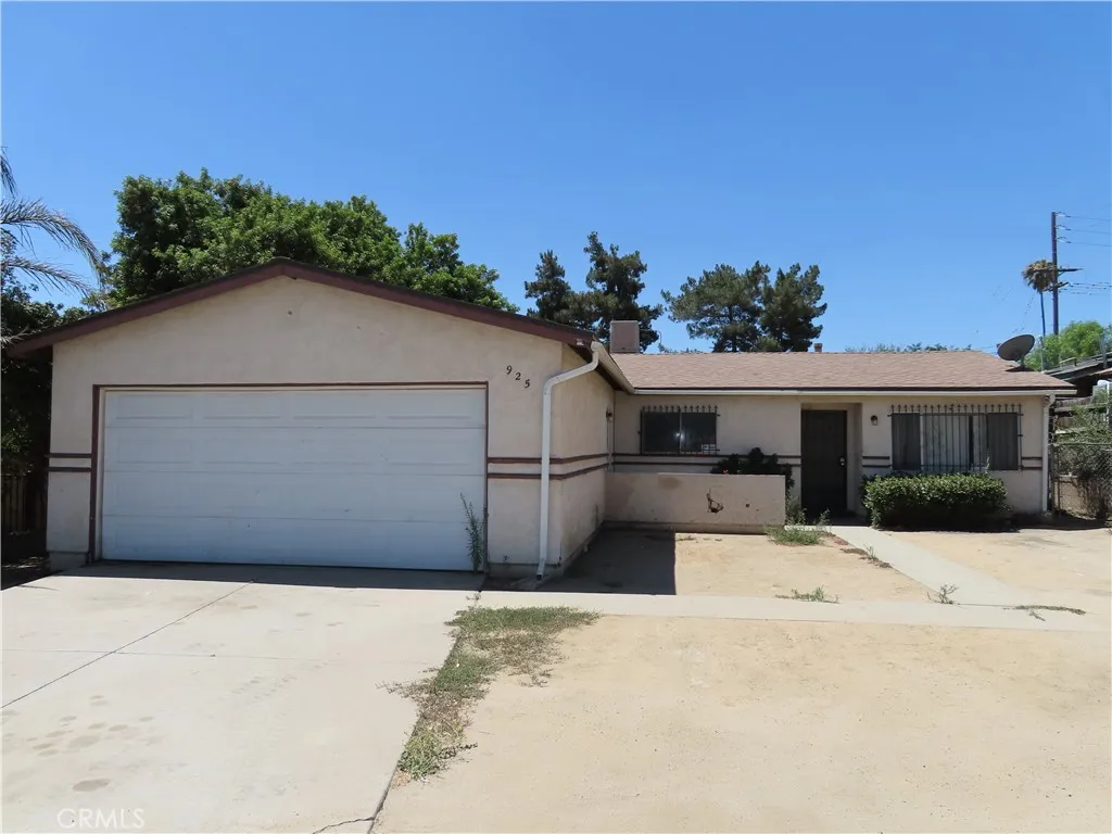 925 Navajo Road, Perris, CA 92570 - Photo 4 of 14, Perris, CA