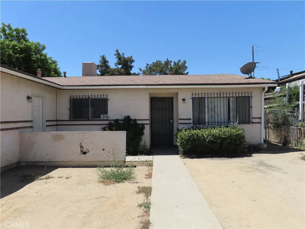 925 Navajo Road, Perris, CA 92570 - Photo 5 of 14, Perris, CA
