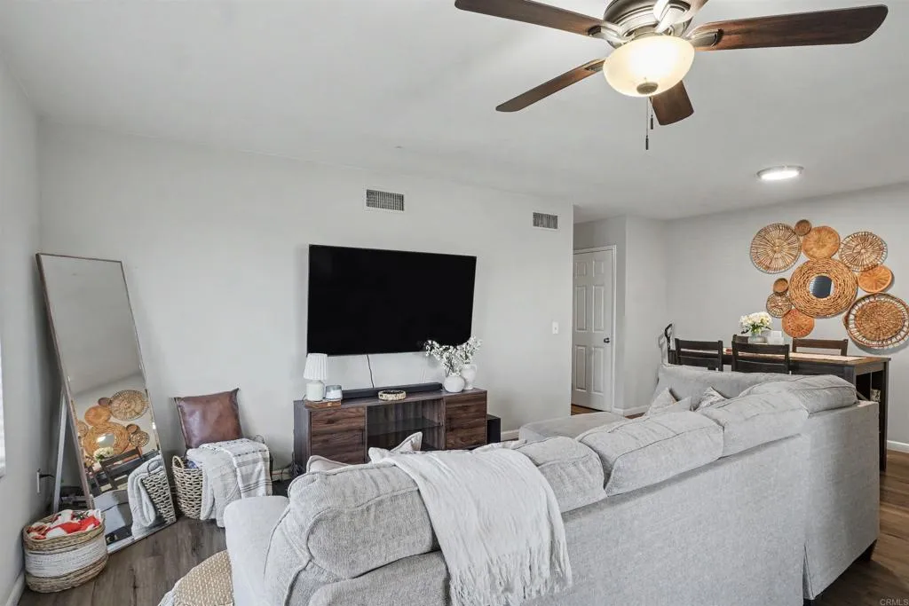 https://cdn.realtyfeed.com/cdn/127/306760592/16a302f6f4356b6cdc620e2b650d71fd.webp