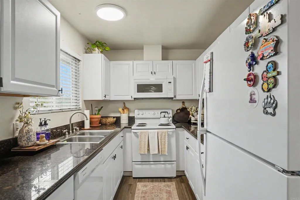 https://cdn.realtyfeed.com/cdn/127/306760592/3770431a6e61bfaa94fbd1570550d385.webp