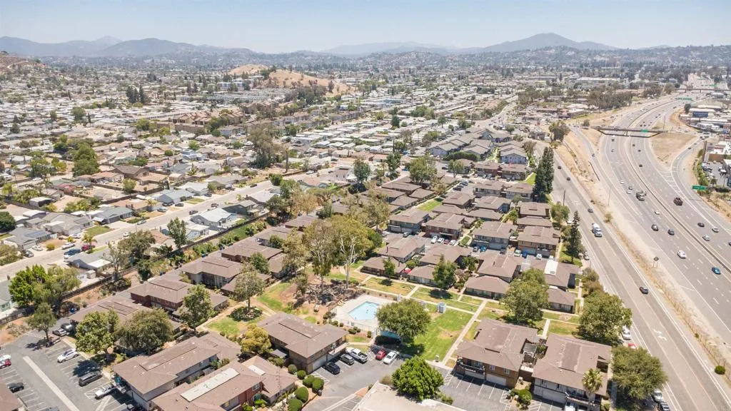 https://cdn.realtyfeed.com/cdn/127/306760592/3854a73131ea5a00a08e986caf9b1095.webp