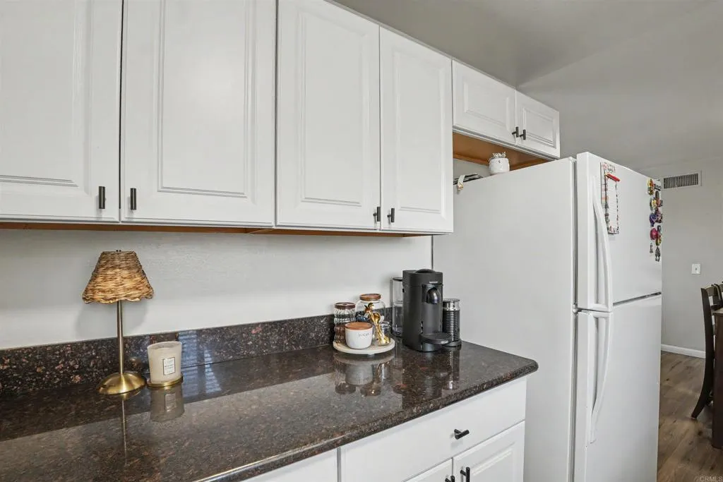 https://cdn.realtyfeed.com/cdn/127/306760592/b3e551e2f4faff995568b25823aa5abe.webp