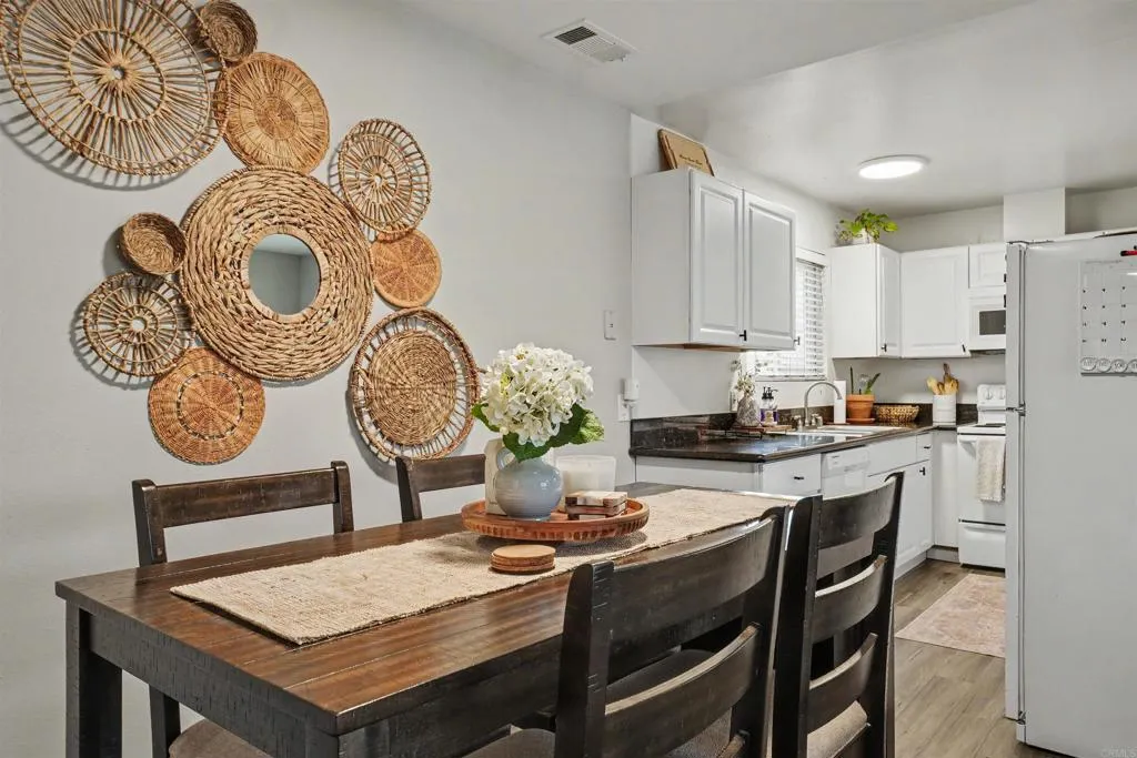 https://cdn.realtyfeed.com/cdn/127/306760592/b6da91ab53e350c8f78356debf4311d1.webp