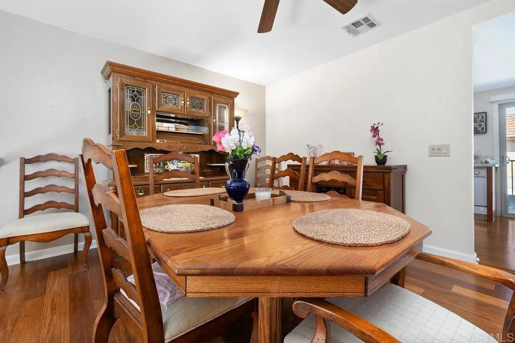 https://cdn.realtyfeed.com/cdn/127/306760599/1570c9ee80fa748aee28dc625f801fed.webp