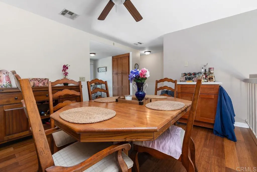 https://cdn.realtyfeed.com/cdn/127/306760599/45301575ceded5f020a4e5ef827bb1bf.webp