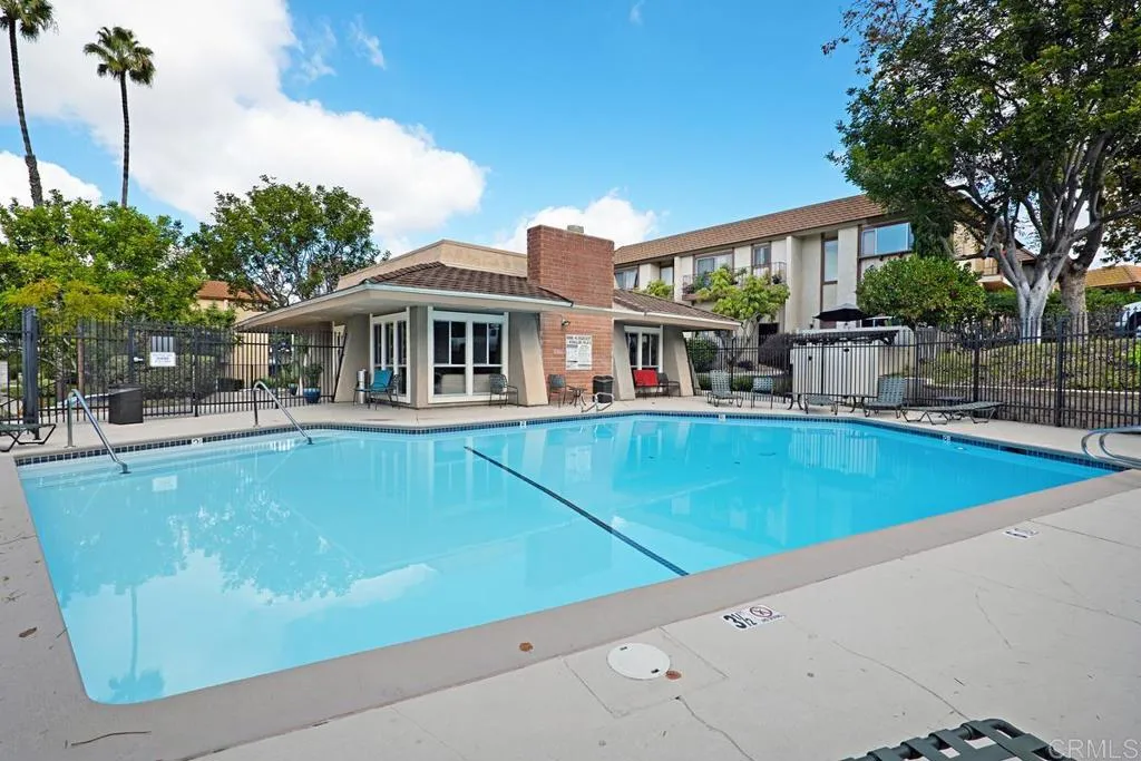 https://cdn.realtyfeed.com/cdn/127/306760599/ece8509ae3604f47930899d70fda42c8.webp