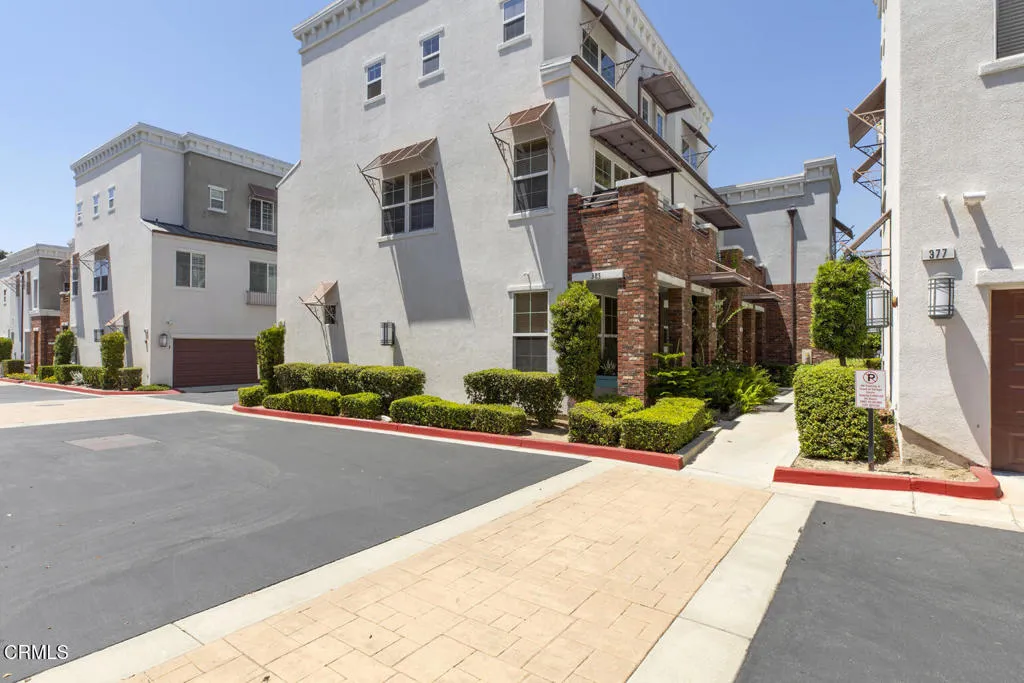383 Arden Avenue Unit 2, Glendale, CA 91203 - Photo 5 of 62, Glendale, CA