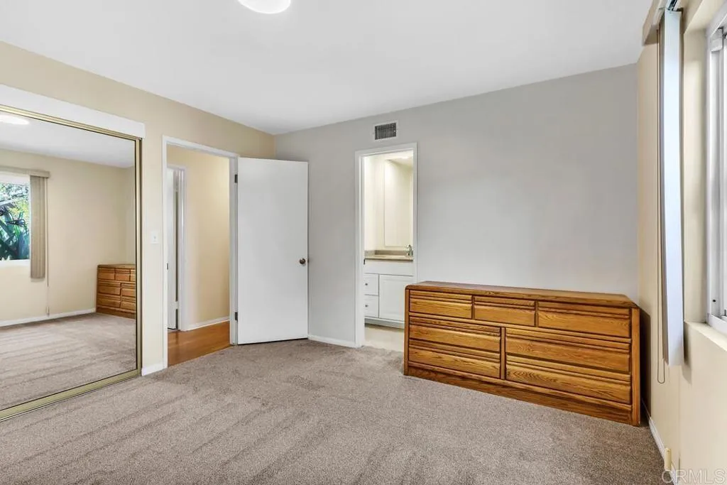 https://cdn.realtyfeed.com/cdn/127/306760751/553584d24b0164ab245afdcbbe8cde14.webp