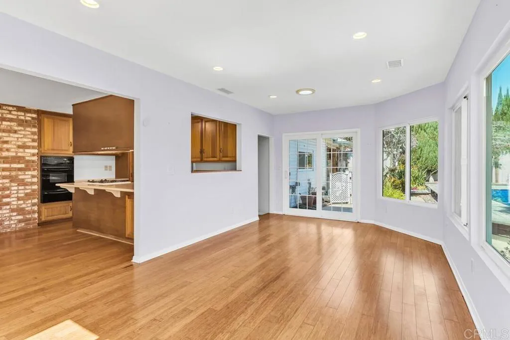 https://cdn.realtyfeed.com/cdn/127/306760751/5b83f1d5d321ce999197ab8902d86ed2.webp