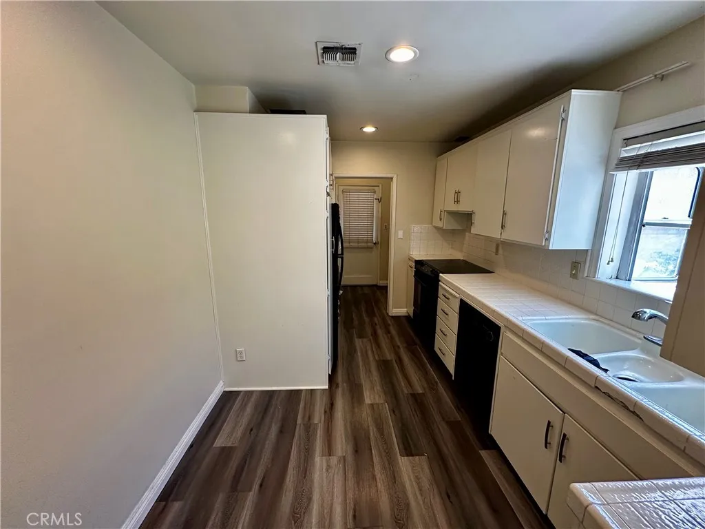 4228 Carfax, Lakewood, CA 90713 - Photo 3 of 4, Lakewood, CA
