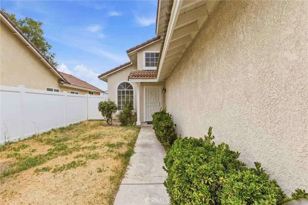 116 N Plymouth Way, San Bernardino, CA 92408 - Photo 5 of 50, San Bernardino, CA