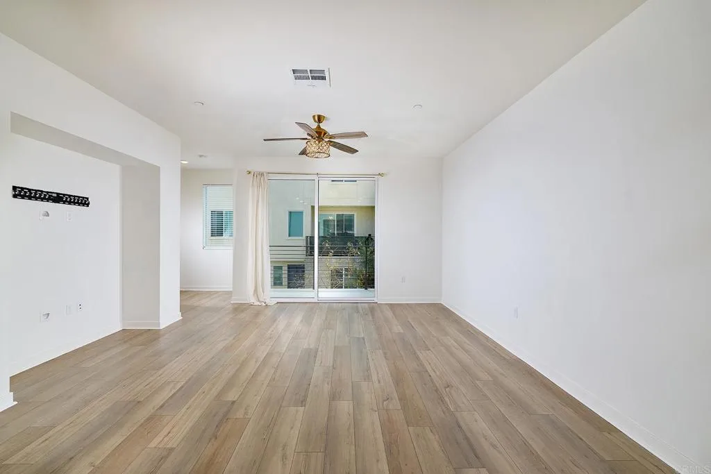 Photo #7: PTP2605095 Listing: Photo #7