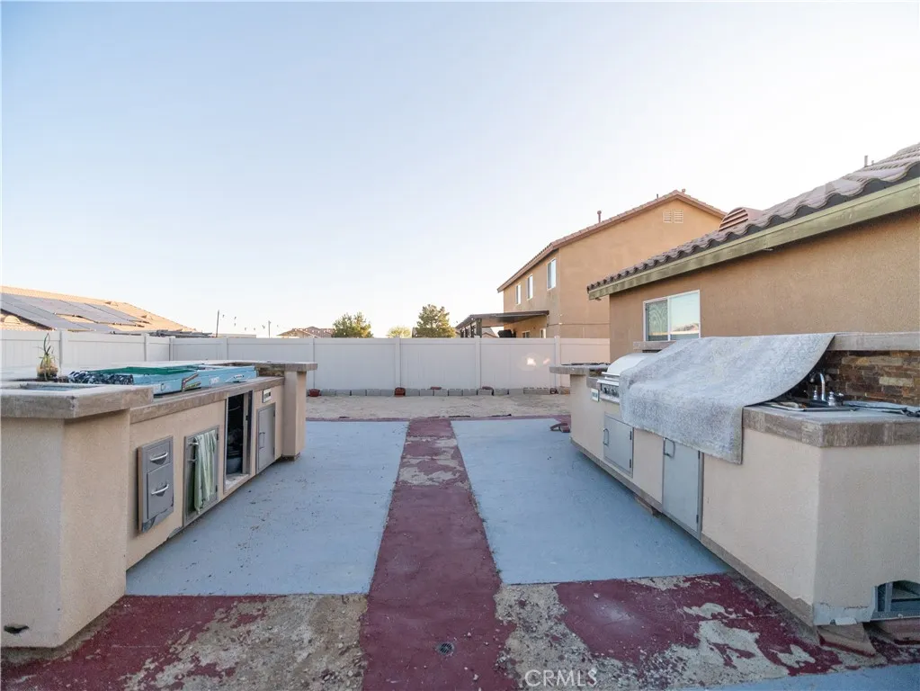 16066 Pawnee Place, Victorville, CA 92394 - Photo 4 of 20, Victorville, CA
