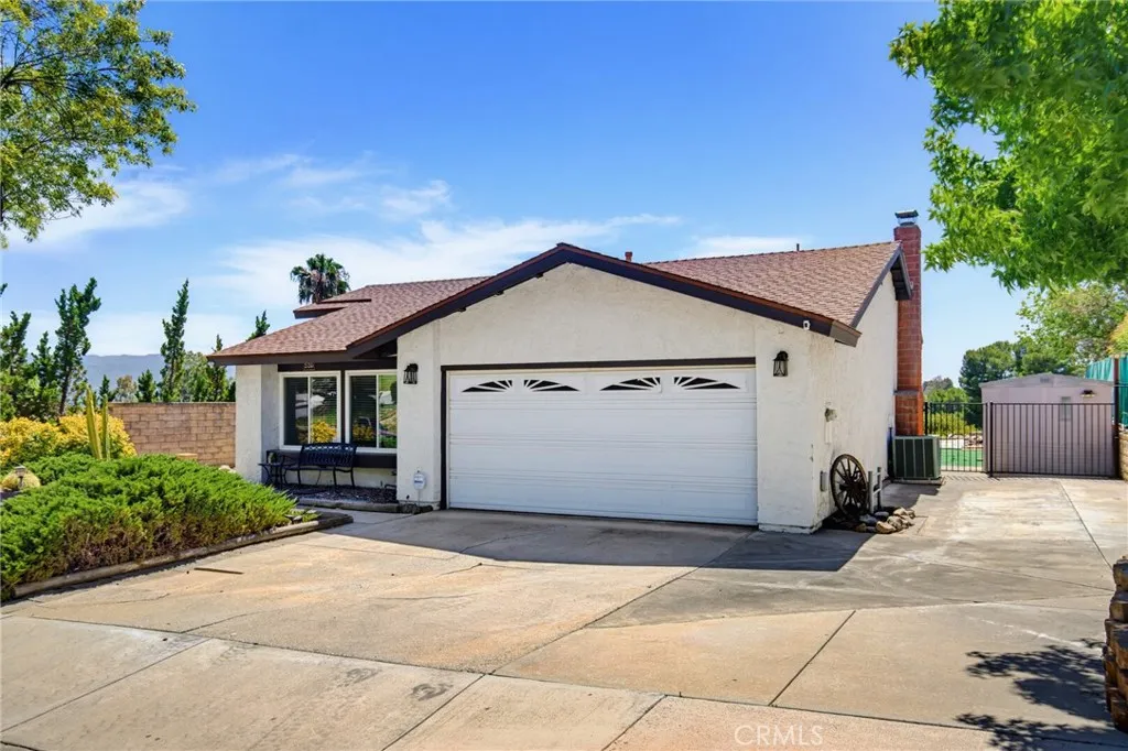 27245 Via Marcia, Saugus, CA 91350 - Photo 3 of 42, Saugus, CA