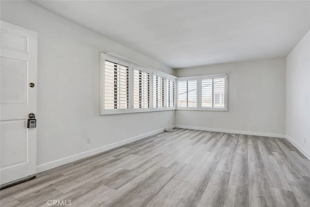 125 9th Street Unit C, Manhattan Beach, CA 90266 - Photo 5 of 27, Manhattan Beach, CA