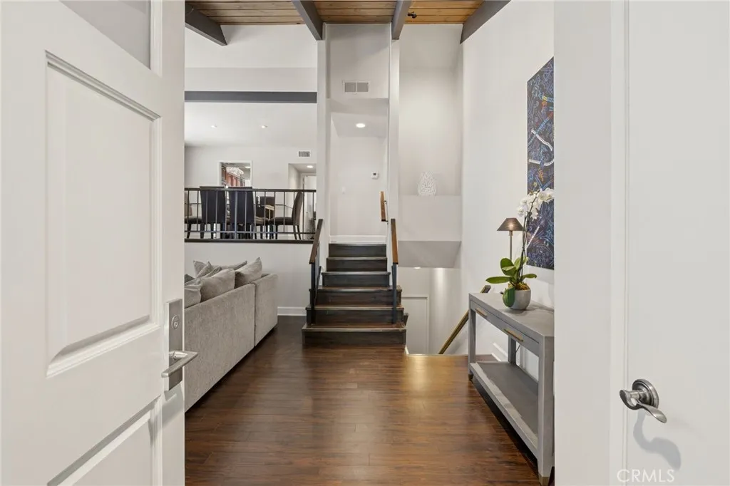 4231 Colfax Ave. Unit F, Studio City, CA 91604 - Photo 2 of 34, Studio City, CA