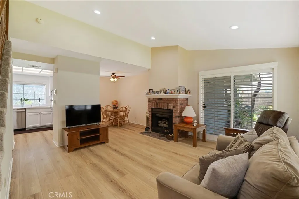 1980 Rory, Simi Valley, CA 93063 - Photo 4 of 29, Simi Valley, CA