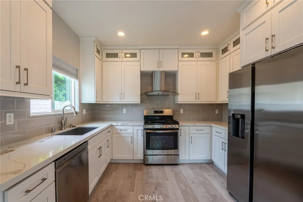 6938 Peach Avenue, Van Nuys, CA 91406 - Photo 5 of 21, Van Nuys, CA