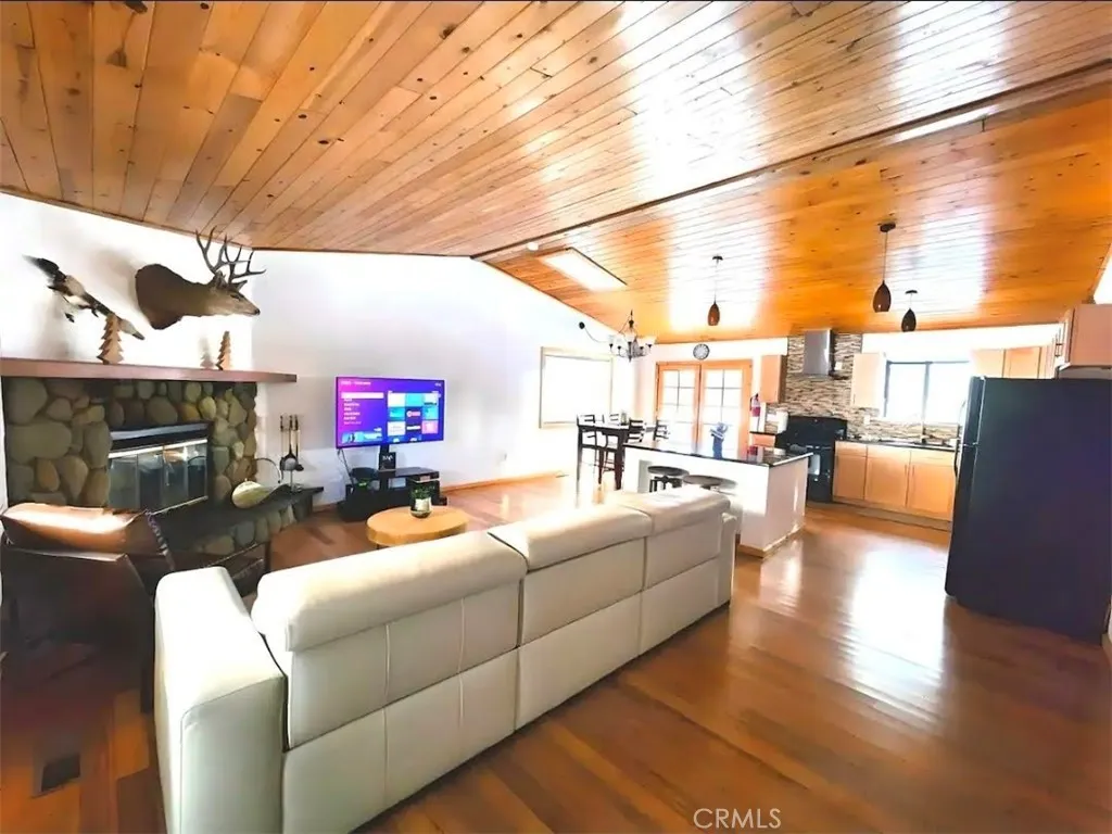 641 San Gorgonio, Big Bear Lake, CA 92315 - Photo 4 of 20, Big Bear Lake, CA