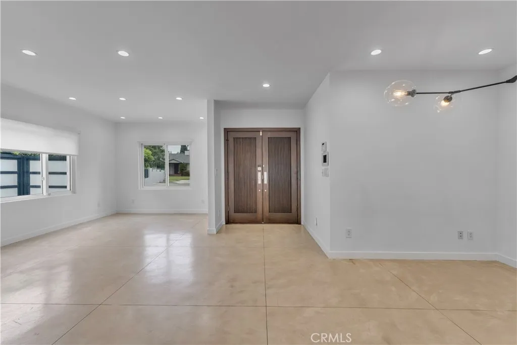4925 Nagle Avenue, Sherman Oaks, CA 91423 - Photo 4 of 50, Sherman Oaks, CA