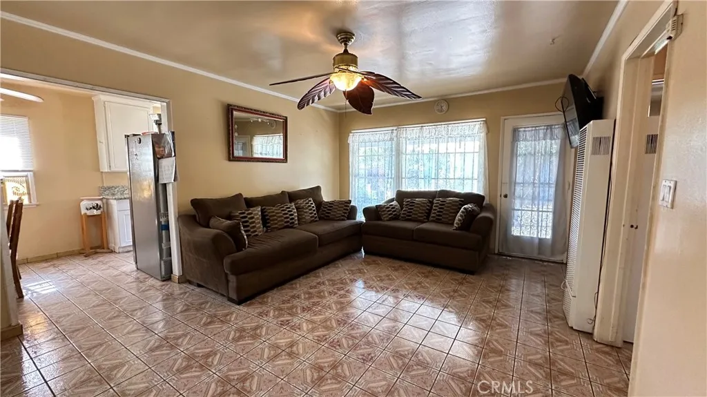 19400 Scroll, Los Angeles, CA 91335 - Photo 5 of 22, Los Angeles, CA