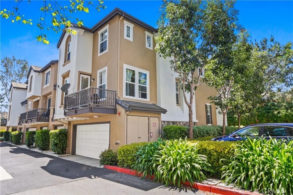 1 Warmspring, Aliso Viejo, CA 92656 - Photo 2 of 34, Aliso Viejo, CA