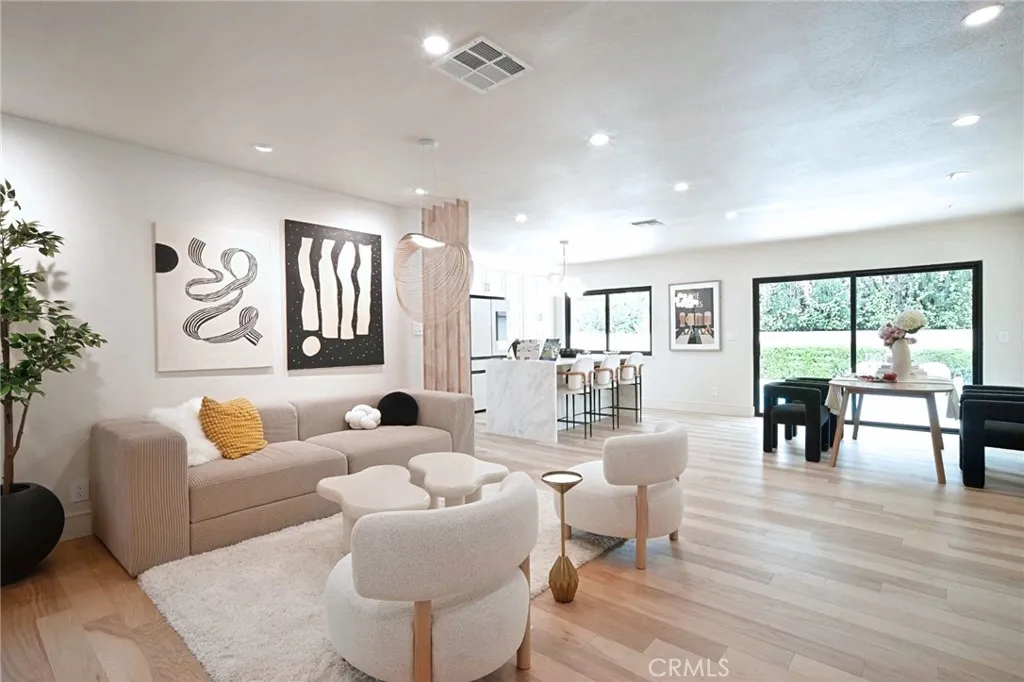 5430 Geyser Avenue, Tarzana, CA 91356 - Photo 5 of 25, Tarzana, CA