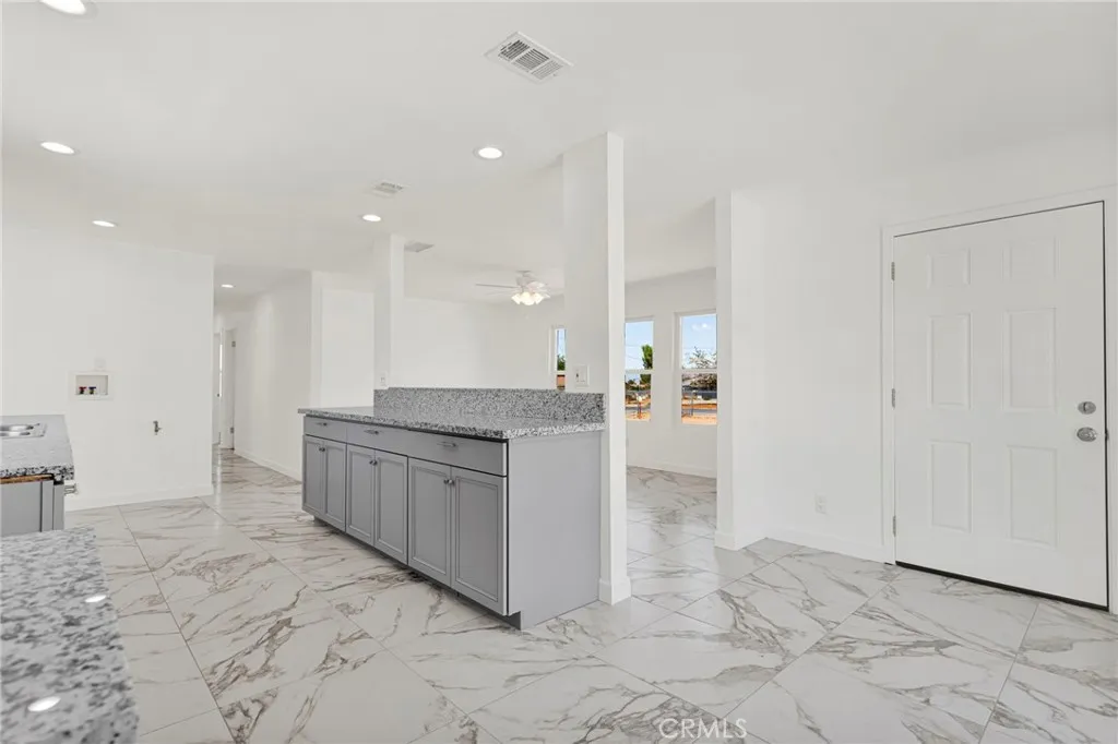 11886 Locust, Hesperia, CA 92345 - Photo 4 of 74, Hesperia, CA