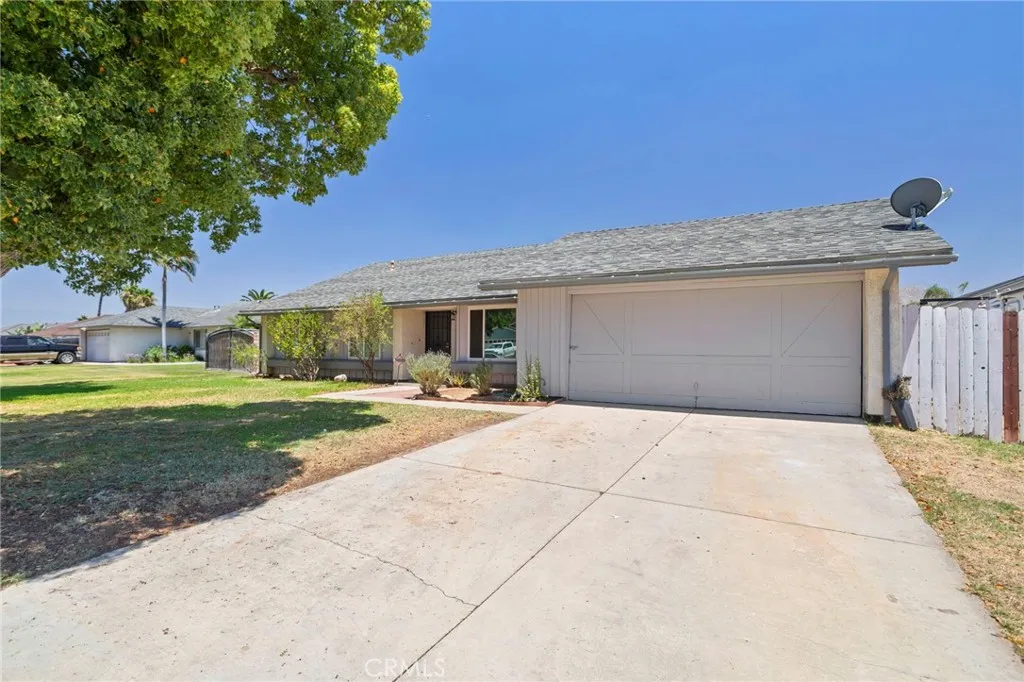 1922 S Cordova Avenue, Colton, CA 92324 - Photo 2 of 27, Colton, CA