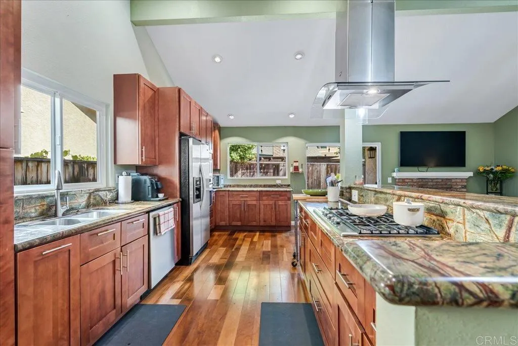 Photo #8: PTP2605105 Listing: Photo #8