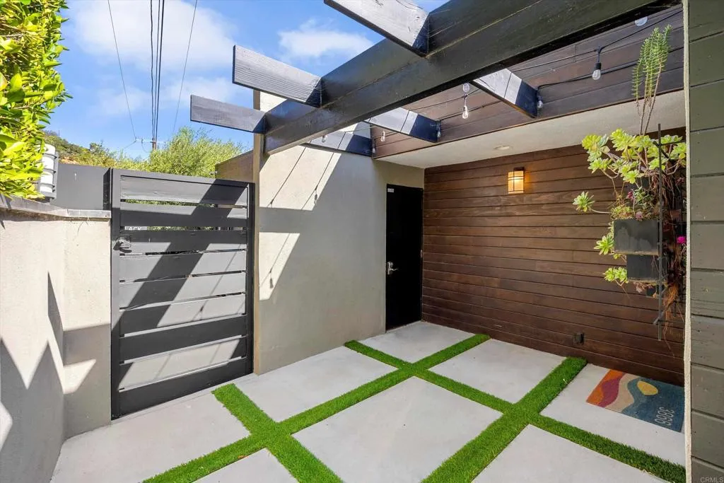 3866 Alta Mesa Drive, Studio City, CA 91604 - Photo 2 of 45, Studio City, CA
