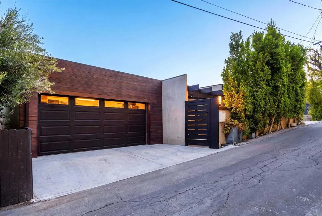 3866 Alta Mesa Drive, Studio City, CA 91604 - Main photo, Studio City, CA