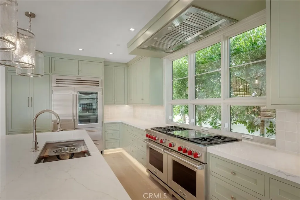 225 Diamond, Newport Beach, CA 92662 - Photo 5 of 38, Newport Beach, CA