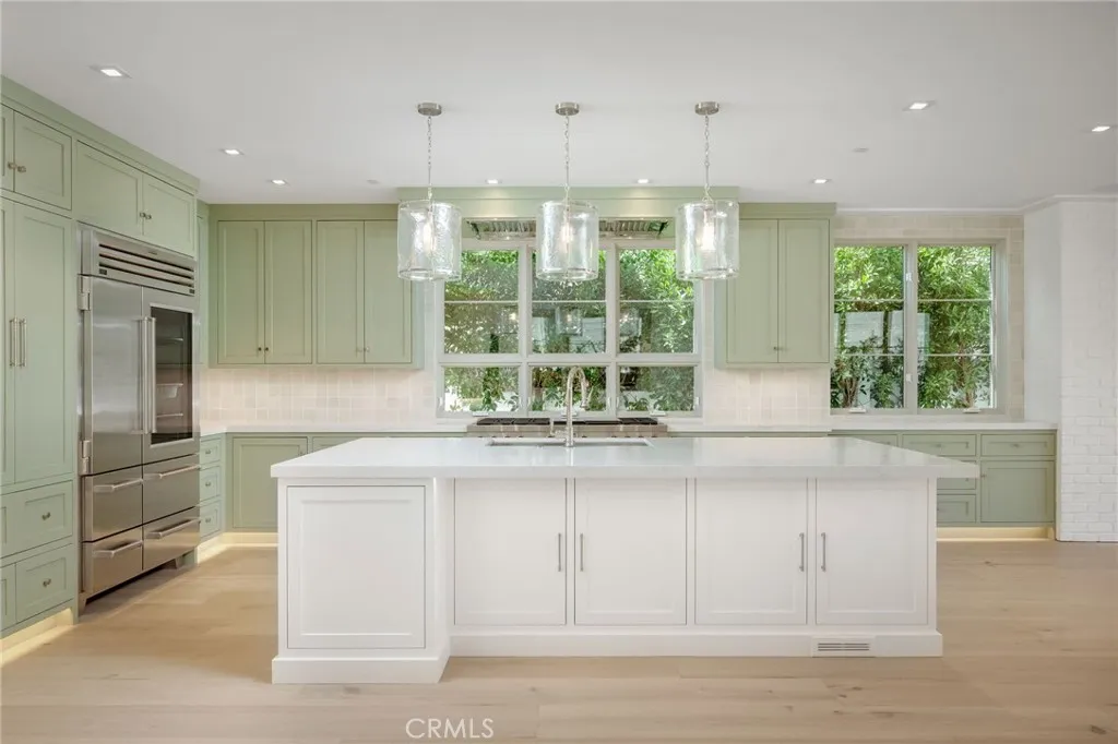 225 Diamond, Newport Beach, CA 92662 - Photo 3 of 38, Newport Beach, CA