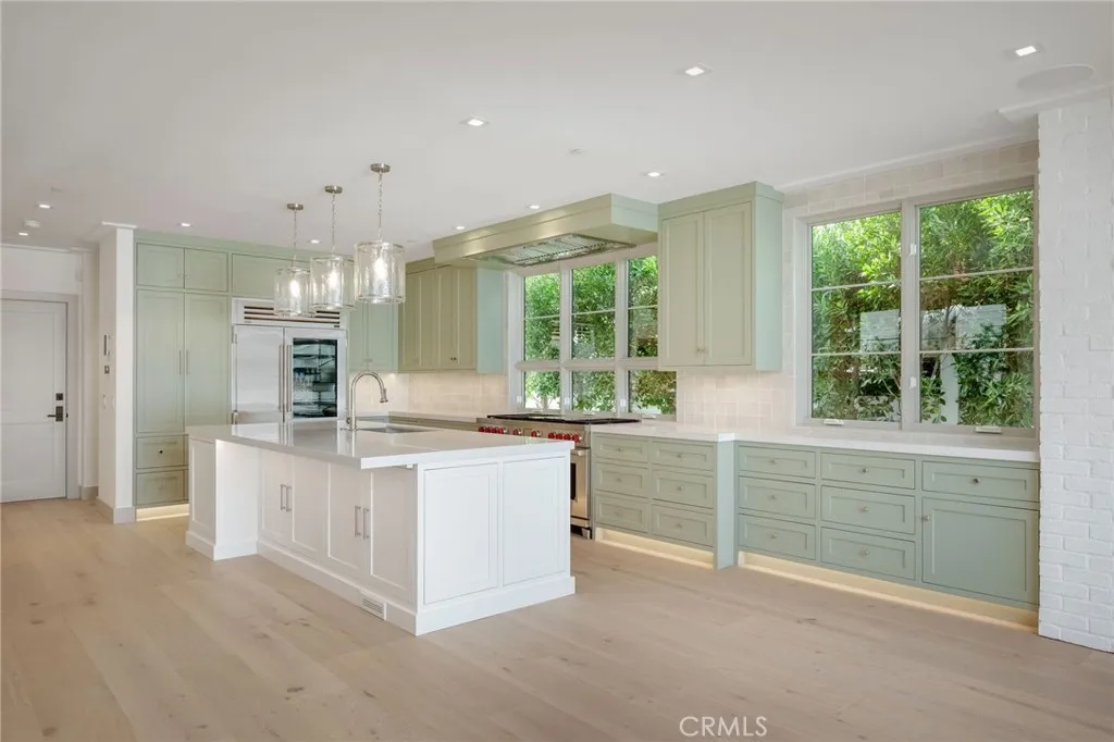 225 Diamond, Newport Beach, CA 92662 - Photo 4 of 38, Newport Beach, CA