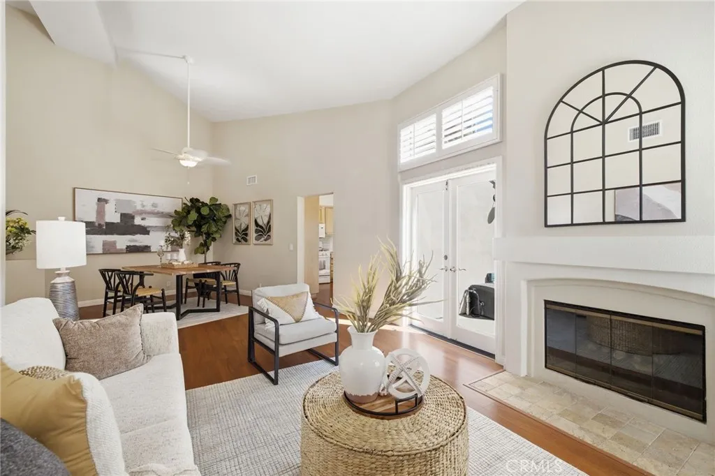 4 Del Italia, Irvine, CA 92614 - Photo 4 of 58, Irvine, CA